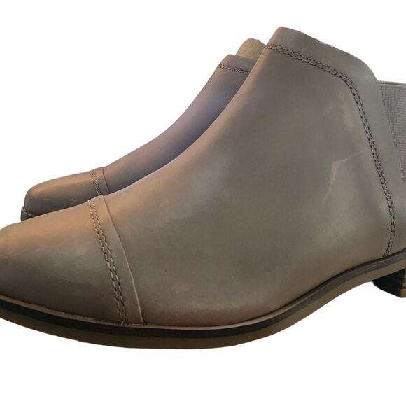 TOMS Women's Reese Bootie in Taupe Grey, Size W7 - $89.99 MSRP - Picture 8 of 8